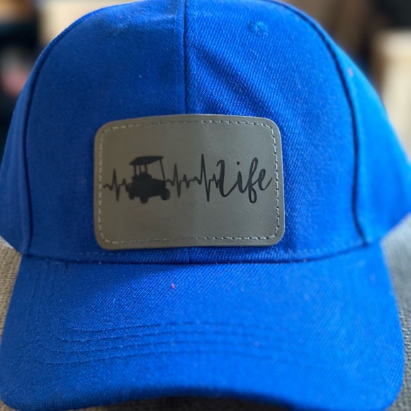 Cotton ball cap with Velcro adjustable back - Picture 2 of 3